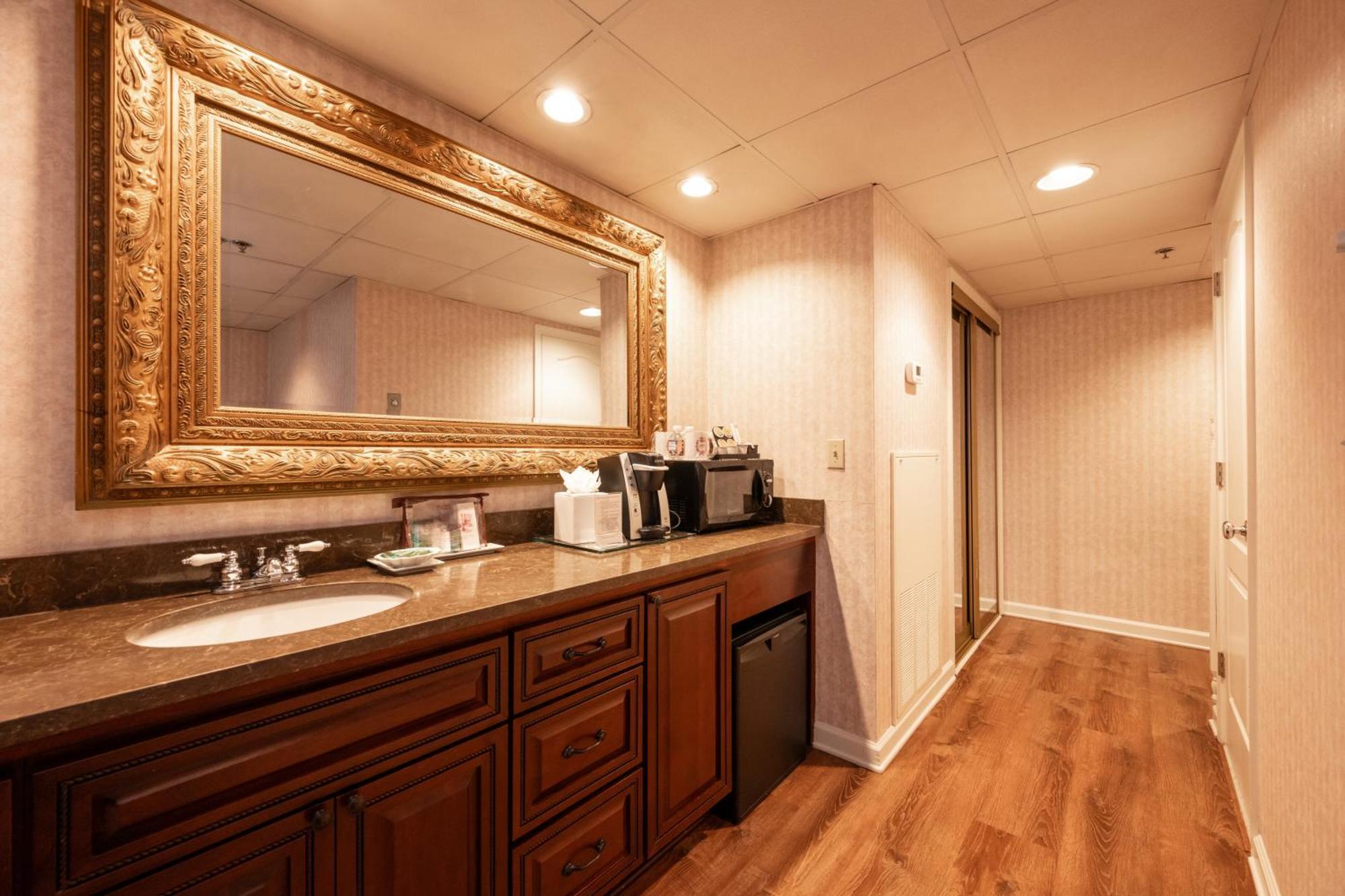 Boardwalk Plaza Hotel เรอโฮโบธบีช ภายนอก รูปภาพ