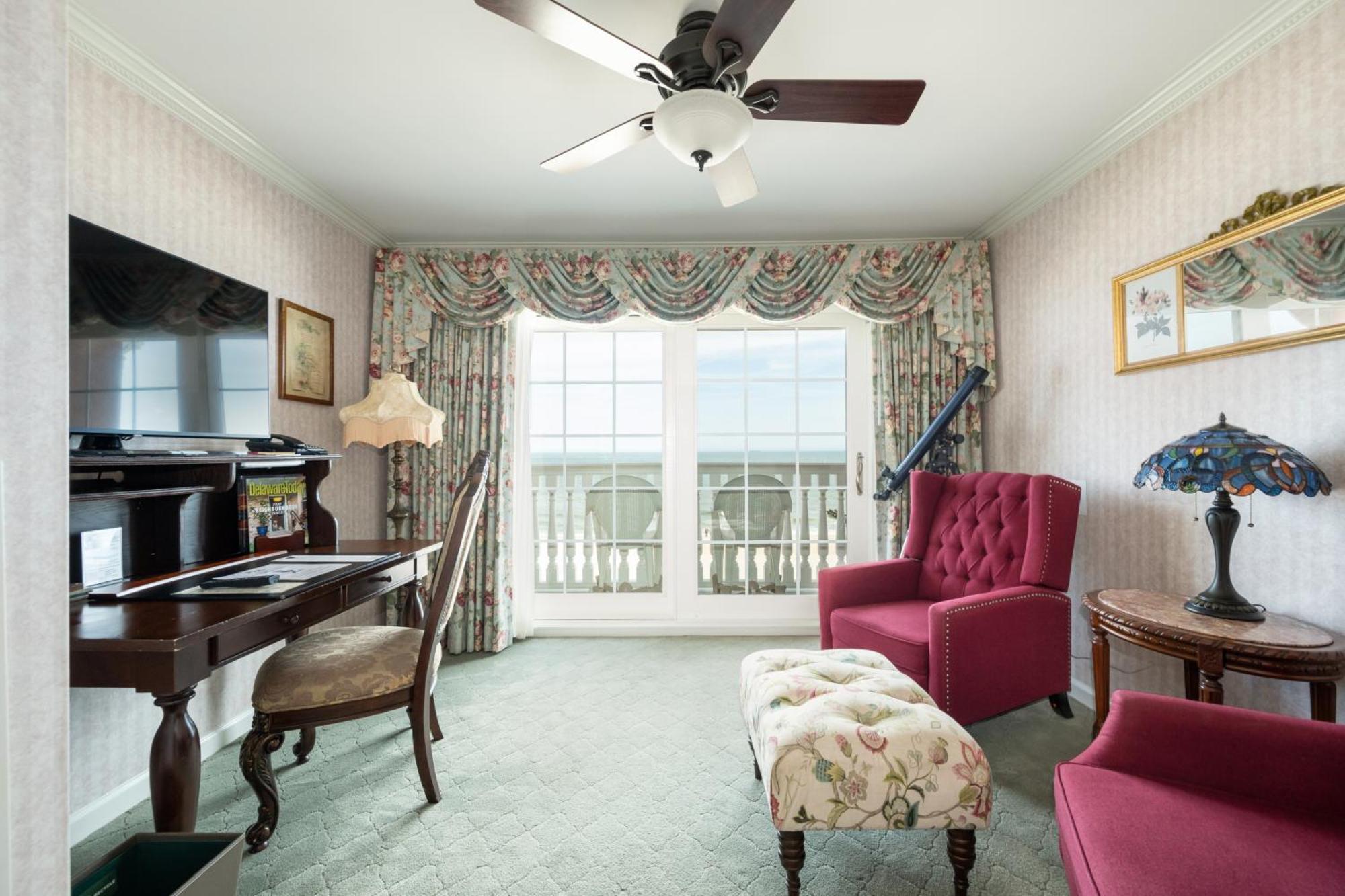 Boardwalk Plaza Hotel เรอโฮโบธบีช ภายนอก รูปภาพ